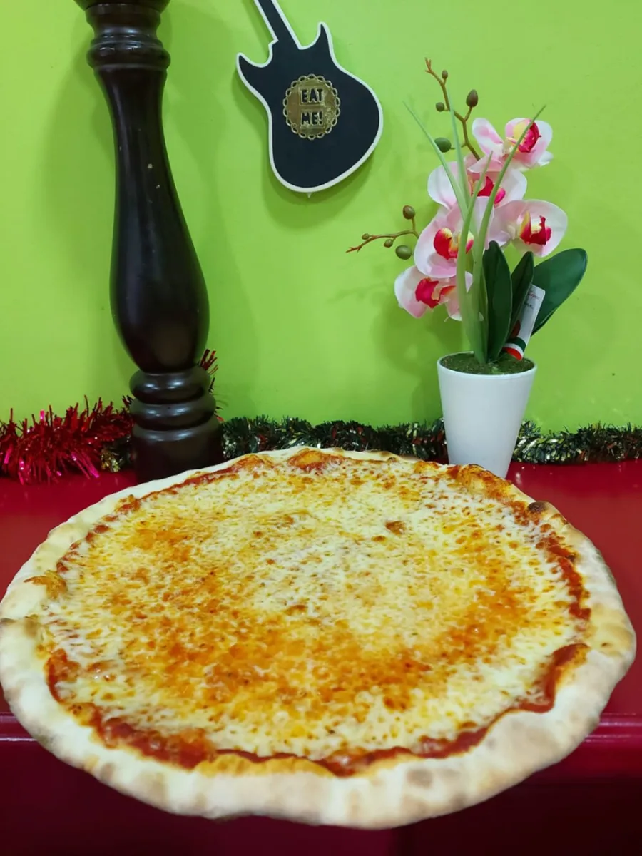 Margarita: tomate y mozzarella