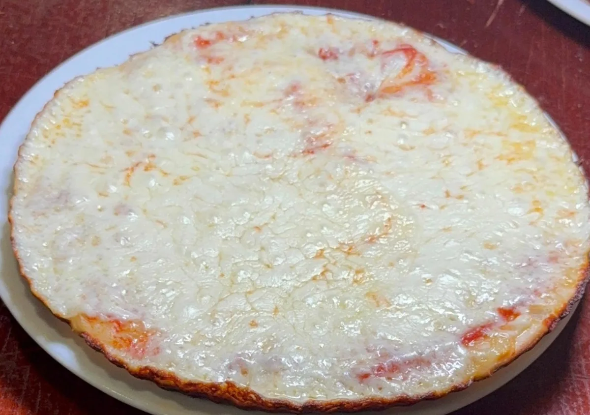 Pizza Tik Tok Cubana: tomate y mozzarella, con masa especial al estilo cubano